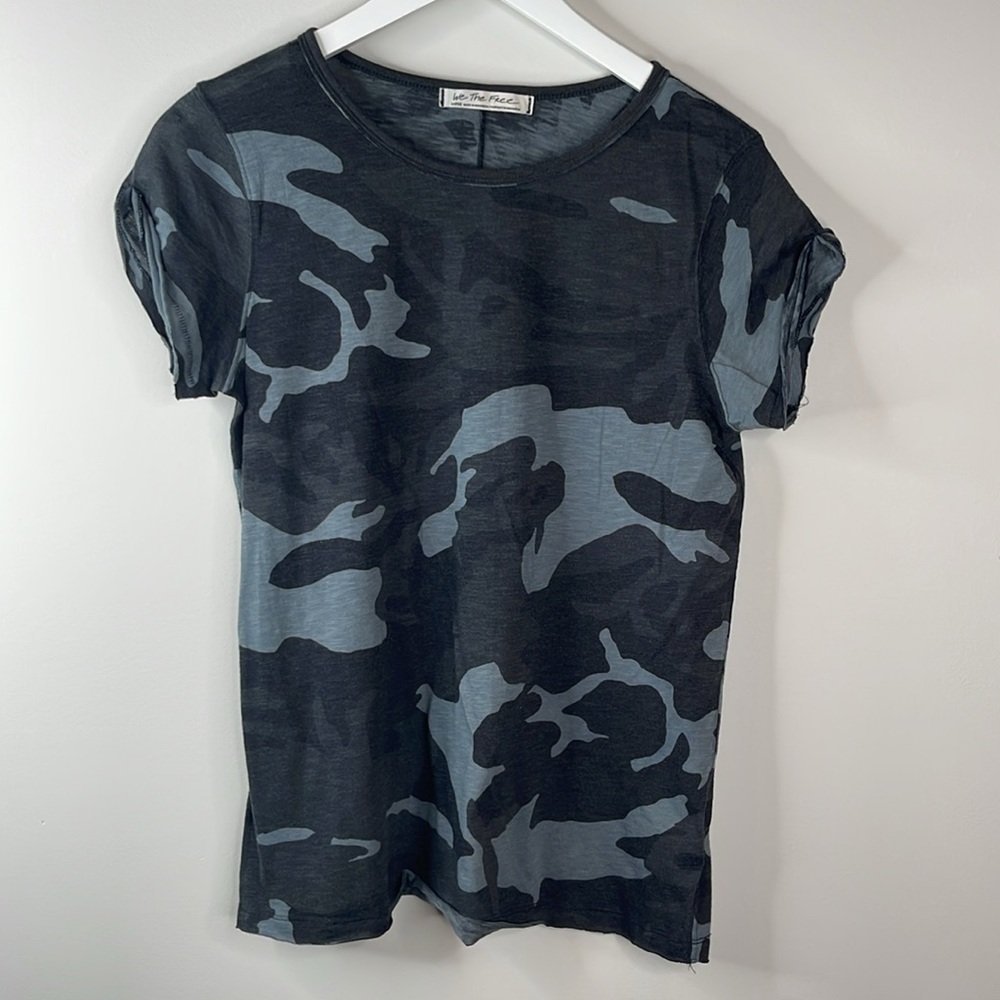 Free People We the Free Camo Printed T Shirt Size Large